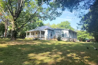 Image de Charming 3-bedroom farmhouse private 15 minutes to downtown Chattanooga