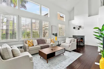 Image de Luxurious Retreat in the Heart of Del Carlo - Experience Ultimate Comfort #41997