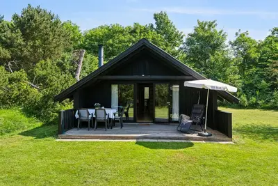 Image de \"Urban\" - 140m from the sea by Interhome