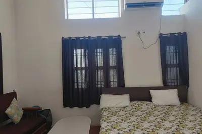 Charming 2-bedroom B&B with WiFi, Ac in welcoming Jhunjhunu