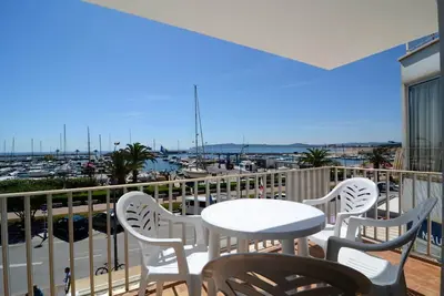 Image de Appartement à Estartit avec jardin