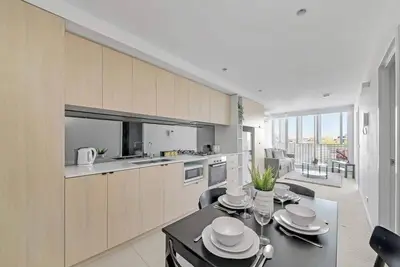 Image de Central 2br Near Queen Victoria Market