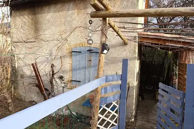 Image de Cabane le fournil, retour aux sources avec ce joli cabanon à proximité du lac.