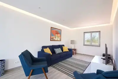 Image de Villa with an Ocean View