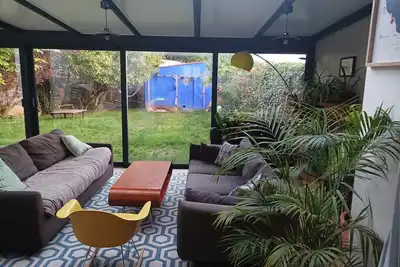 Image de Grande maison chaleureuse à proximité du centre ville