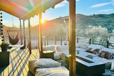 Image de Gorgeous Mountain View Cabin Retreat - Sleeps 14