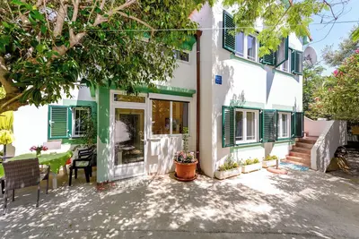 Image de Cozy Beach Apartment: 50m from the beach and the beach bars.