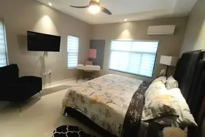 Image de Tiferet at the Point - 6 min drive from the Beach