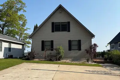 Image de Snow! Come enjoy the snow! 4-bedroom  cottage in Lake City on Lake Missaukee