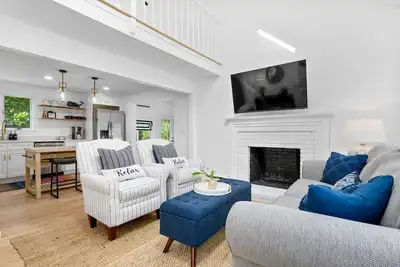 Image de Bela Vida - Steps to John's Pond, Spacious, 4 Bedroom, 3 Bathroom, Sleeps 10