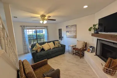 Image de Charming and Quiet Townhome Conveniently located