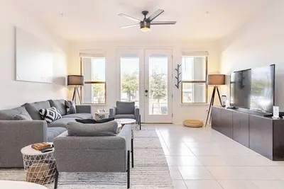 Image de 1-bedroom Mueller Gem townhome in Austin