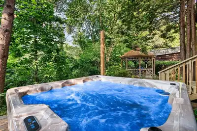 Image de Free Dollywood Tix+PrivatePool+Arcade+DogFriendly