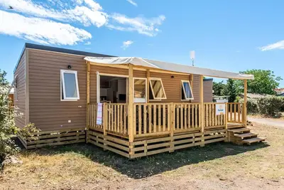 Image de Mobil-home | Premium | 3 Ch. | 6 pers. | Terrasse surélevée | A/C