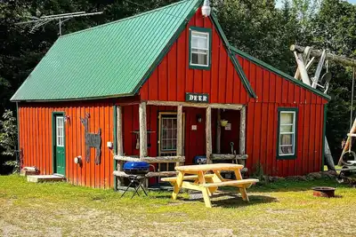 Image de Charming 3-bedroom cottage in peaceful Solon with WiFi