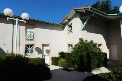 Image de Jardin Du Lac 1 - Maison mitoyenne proche du Lac