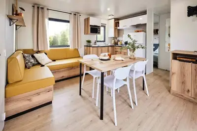 Image de Mobil home Premium+ - 35 m² - Climatisation - 3 chambres - Belle terrasse - 6 à 8 personnes - 6 pers. inclus dans le tarif