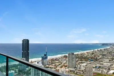 Image de OceanandRiver View 2 Bdr Apartment next to Gc Casino