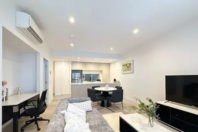 Image de Modern 2-Bedroom Apartment next North Ryde Metro