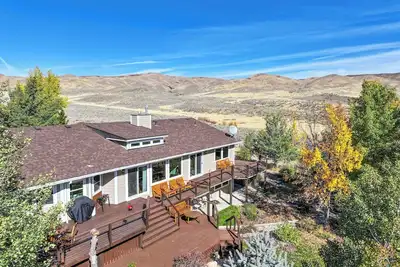 Image de Camp Creek Ranch – Spacious Retreat on 43 Private Acres
