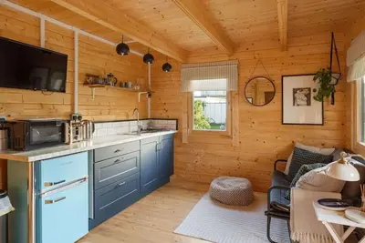 Image de Scandi-Style Cabin in Bideford, Private Parking