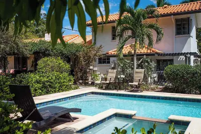 Image de 4 Br~Min to Ocean~Heated Pool~Hot Tub