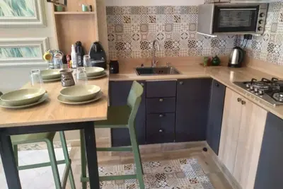 Appartement bien situé avec toutes les commodités nécessaires