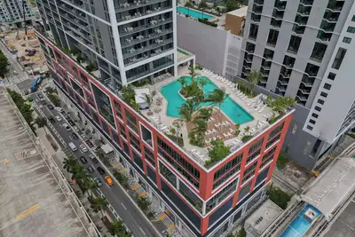 Image de RumRunner, Downtown, Pool, Gym, Full Service Tower