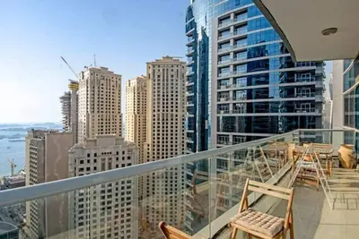 Image de Homey  1-Bedroom Apartment with Balcony Views in Dubai Marina