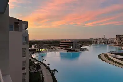 Image de 3 Br 3 Bath Beautiful New Piso5 Lagoon View Luxury Baia Kristal Zona Norte Ctg
