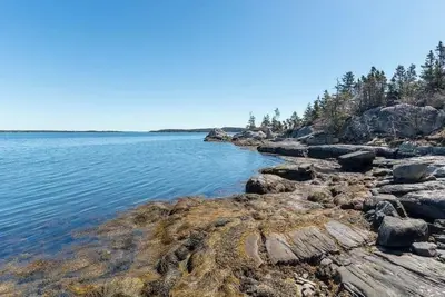 Image de Eastern Shore: 9 Acres of woods & Private Oceanfront - Hot Tub Option