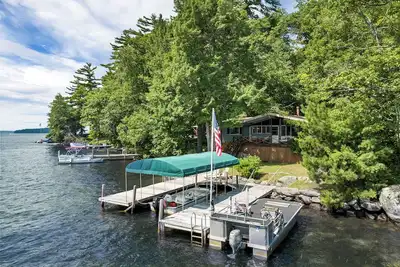 Image de Sleeper Island need boat dream cabin adventure lakefront family and pet friendly
