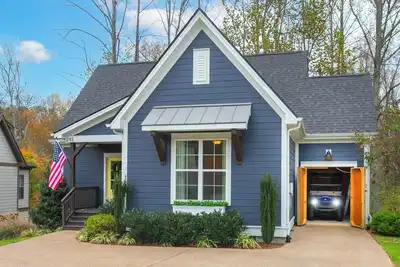 Image de Tim's Ford Lakeside House w/ Golf-cart