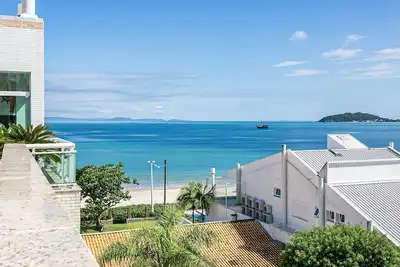 Image de Penthouse with Pool and Sea View #Cha09
