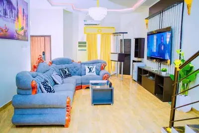 Image de real luxury and superb host