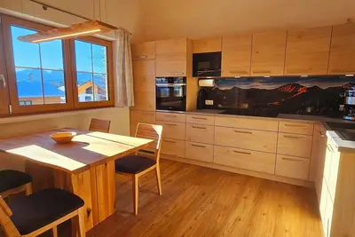 Image de Apartment Hipp No. 11 - 67m² new building on the top floor with balcony, mountain and castle view Top location