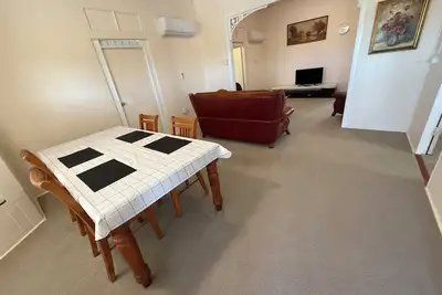 Image de Comfortable and safety Queenslander home stay