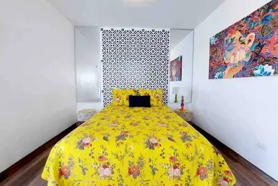 Frida's Beachfront 2bdr - Pool & White Sand Beach