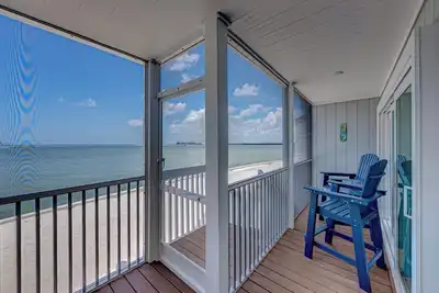Image de Bg North 54, a charming 2-bedroom condo in Boca Grande with stunning Gulf views.