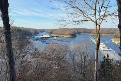 Image de Harbor Haven - 3 bedroom Family-Friendly Lakeview Home in Jamestown