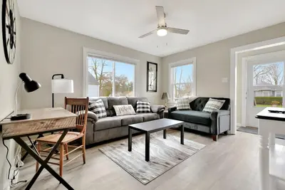 Image de Relaxing - Dog Friendly - 2 Bedroom Home!