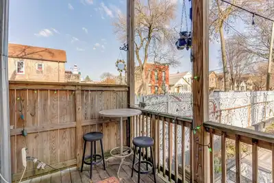 Image de Animal House Near Sox Stadium