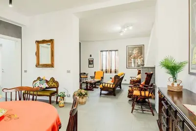 Image de Villa Scini by Rentbeat