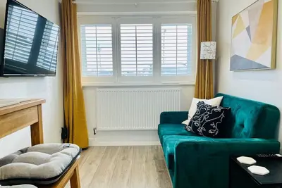 Image de Stylish one bedroom garden suite