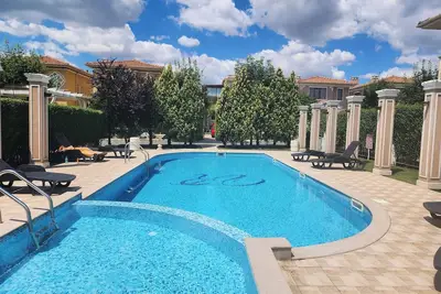 Image de Charming 2-bedroom villa with Ac, WiFi in Burgas Area near beaches & airport