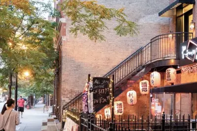 Image de Uic \/ Little Italy - Adorable 2 Bed 1 Bath Apt - Free Parking & In-Unit Wash\/Dry