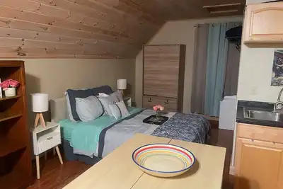 Image de Warm & Cozy Studio Cabin — Cooperstown, Ny