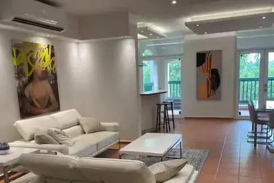 Image de Villa Papaya — Garden Views & Family Comfort