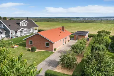 Image de Maison confortable de 3 chambres à Tarm