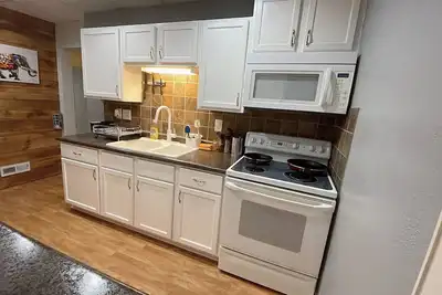 Image de 1103#201-Charming 2-bedroom apartment with Ac, WiFi in brilliant Dubuque